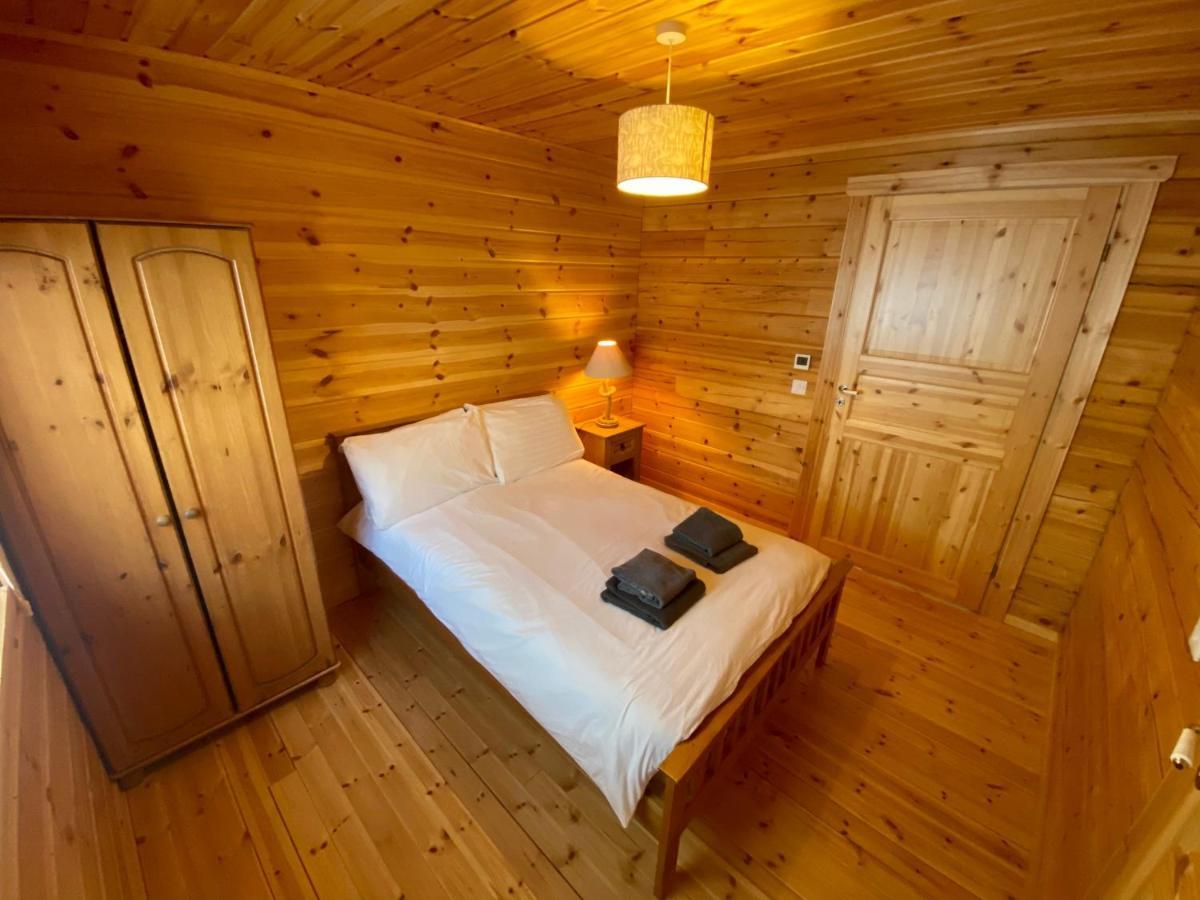 Pine Lodge Gorebridge Exteriör bild